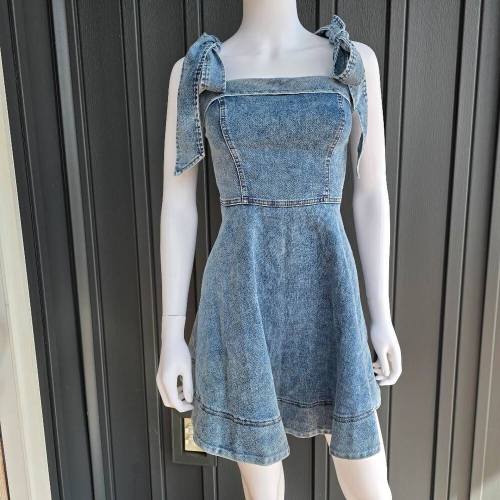 Jeanie Bow Shoulder Mini Dress Denim - Sz.14/XL